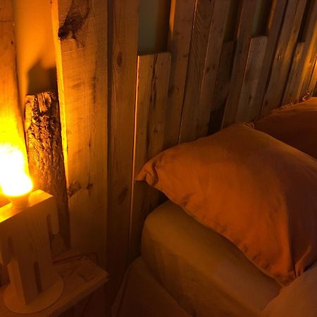 Le Moulin De Razou Bed and Breakfast Brassy Buitenkant foto